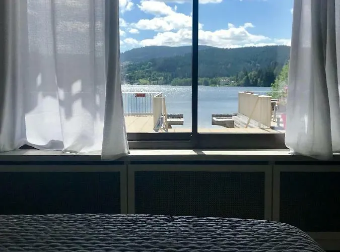 Restaurant Le Au Bord Du Hotel